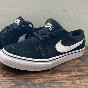 Nike SB Satire II